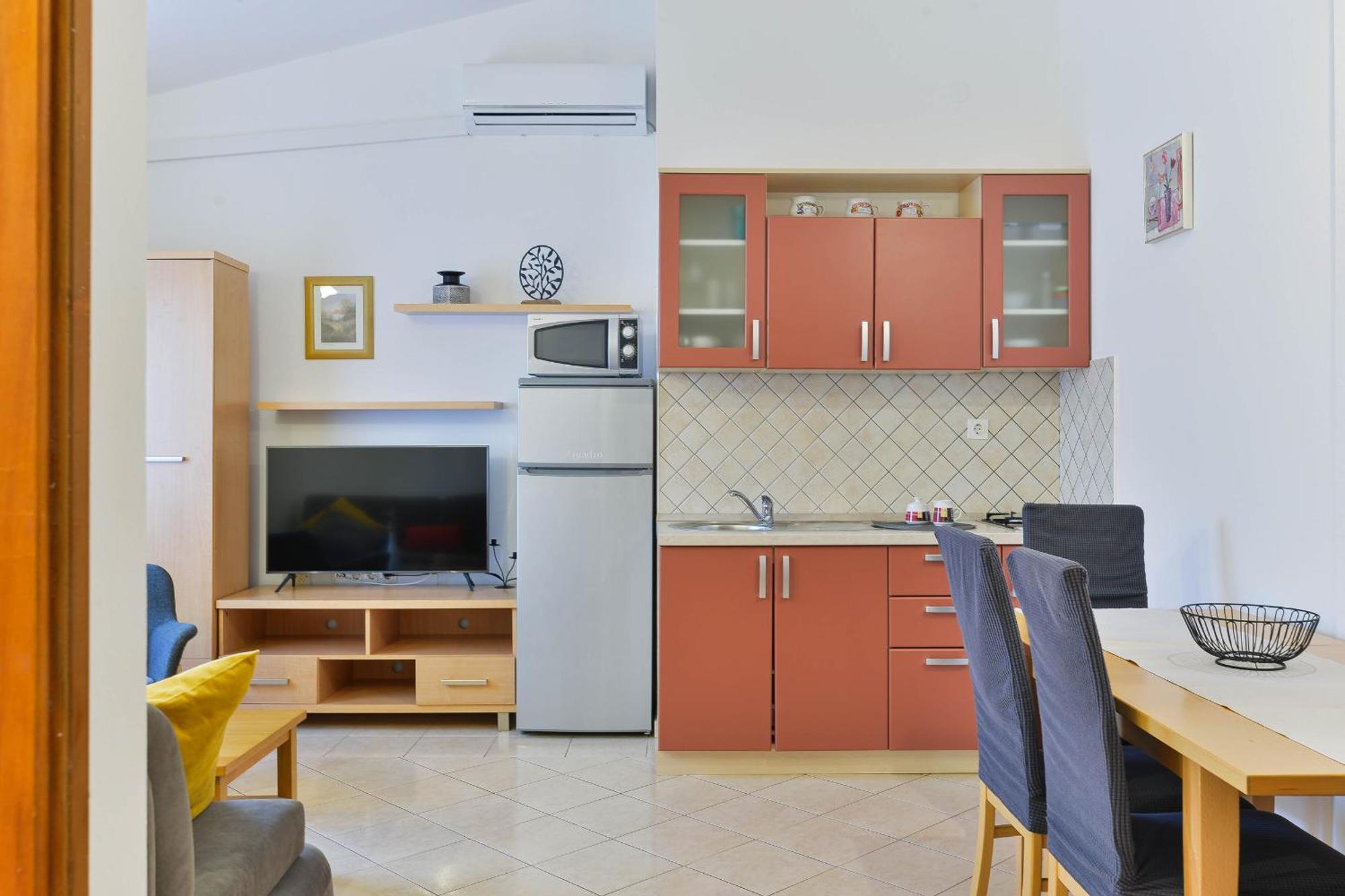 Apartment House Inga Вир Экстерьер фото